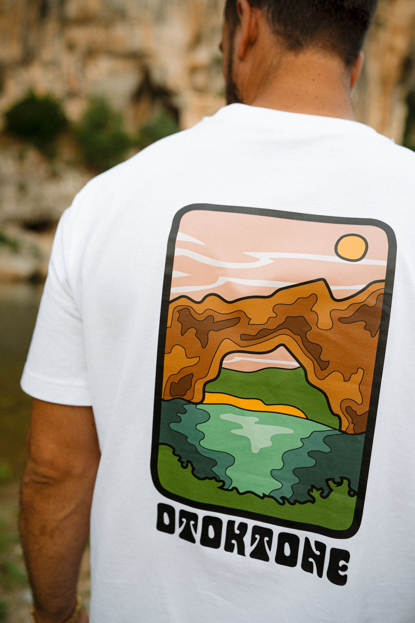 LE T-SHIRT UNISEXE AMPLE_MODELE PONT OFFICIEL