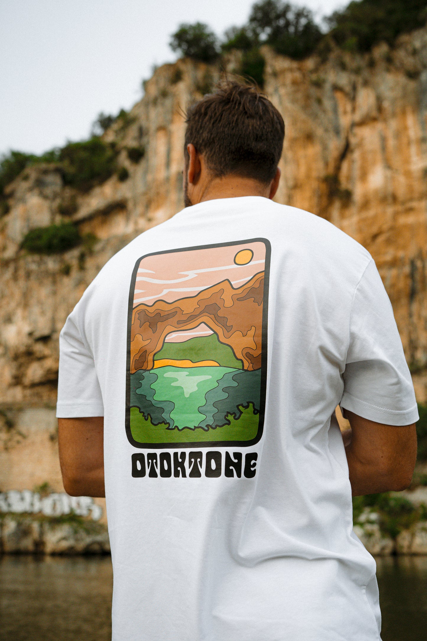 LE T-SHIRT UNISEXE AMPLE_MODELE PONT OFFICIEL